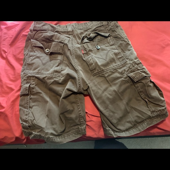 Men’s Levi’s Cargo Shorts Brown Green 33 GUC - Picture 4 of 6